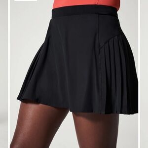SPANX Women’s The Get Moving Pleated 14” Skort Size Small Black